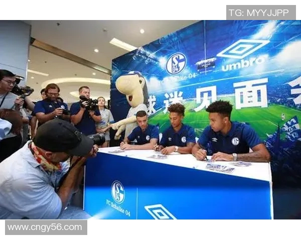 足球明星通道出场顺序揭秘让你了解赛场背后的明星风采与策略